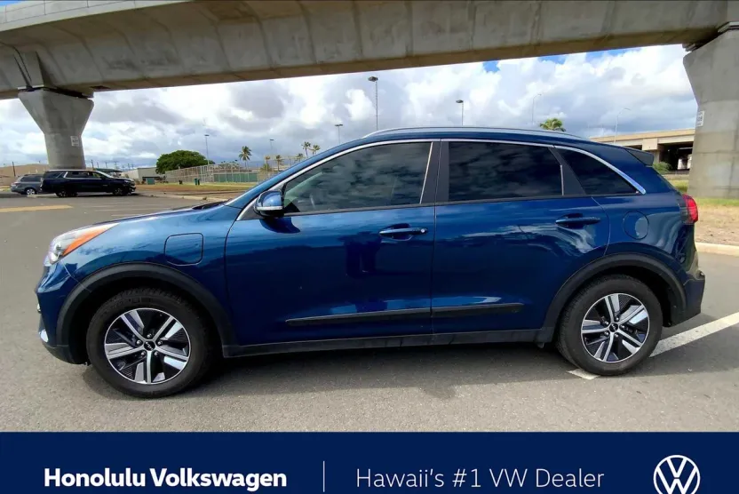 2022 Kia Niro Plug-In Hybrid EX photo 1