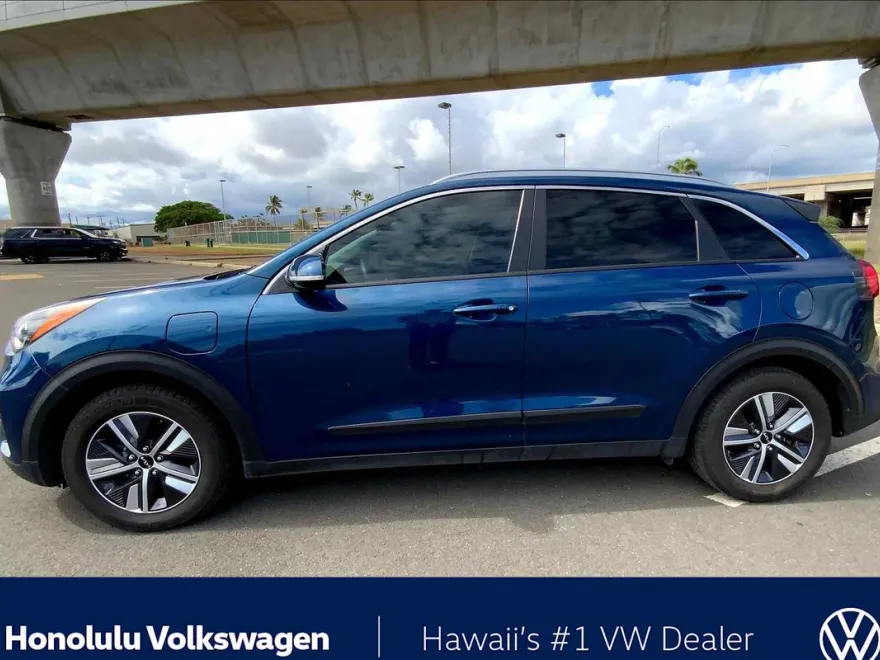 2022 Kia Niro Plug-In Hybrid EX photo 1