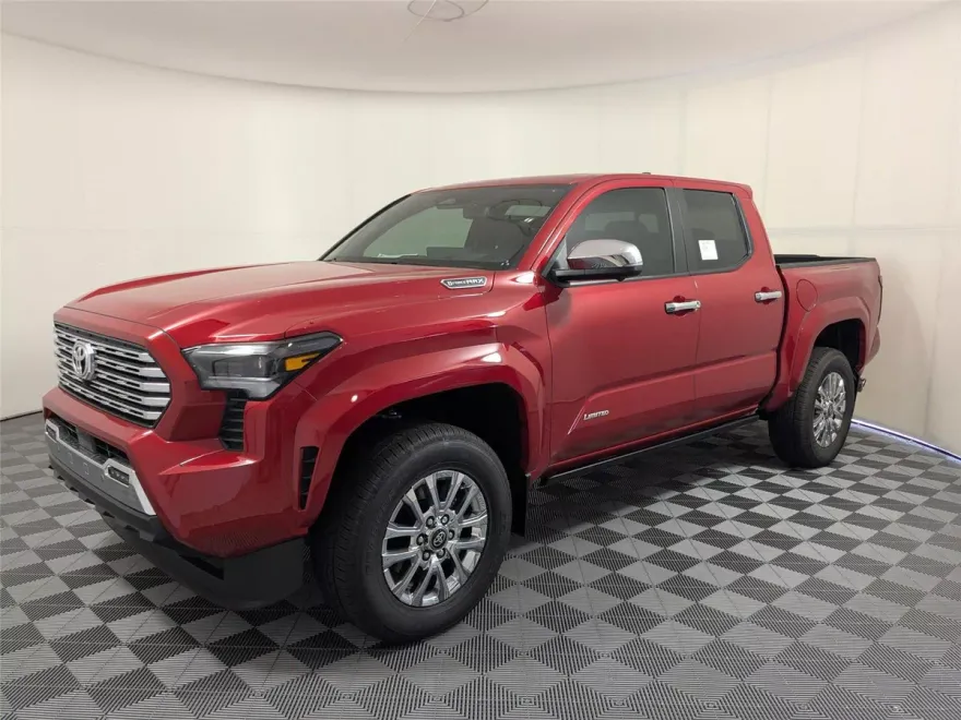 2025 Toyota Tacoma 4x4 Limited photo 1