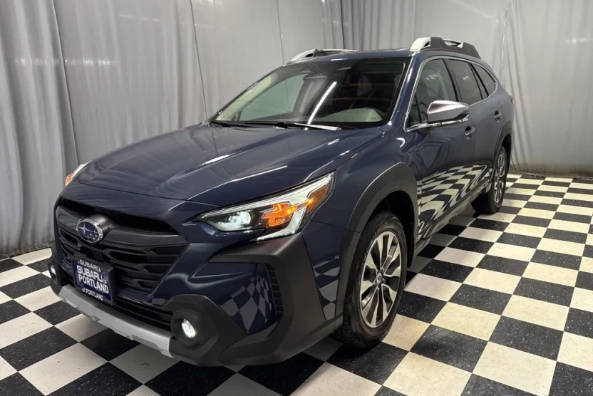 2025 Subaru Outback Touring XT photo 1