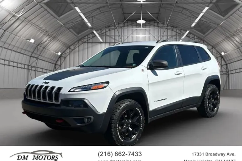 2015 Jeep Cherokee Trailhawk Sport photo 1