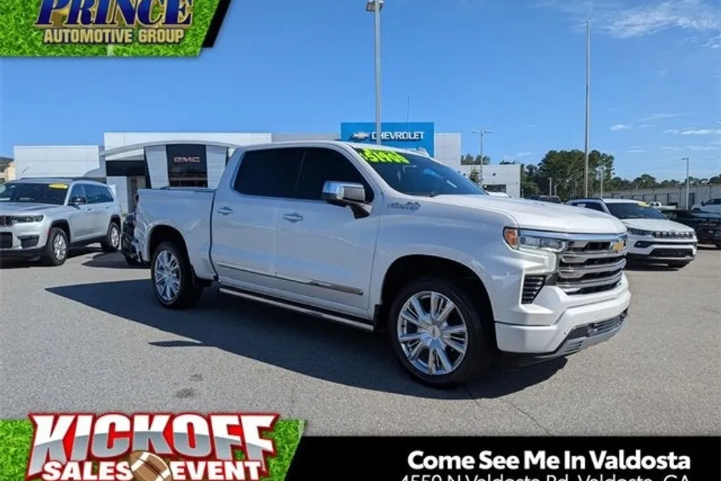 2022 Chevrolet Silverado 1500 High Country photo 1