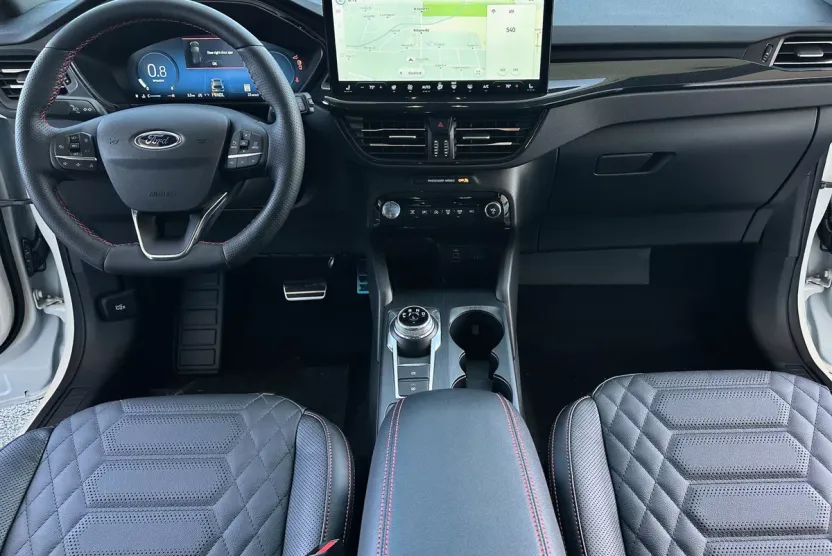 2024 Ford Escape ST-Line Elite photo 1