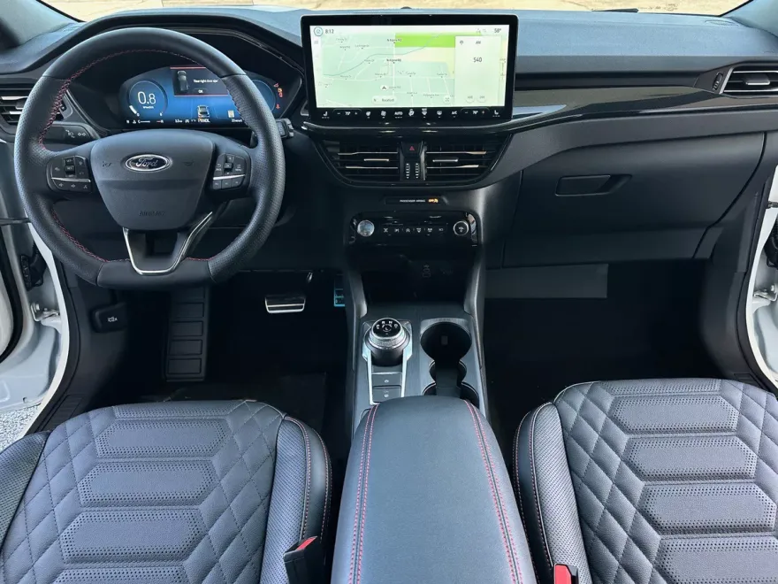 2024 Ford Escape ST-Line Elite photo 1