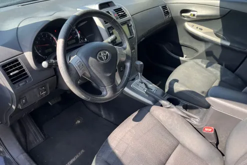 2013 Toyota Corolla S photo 2