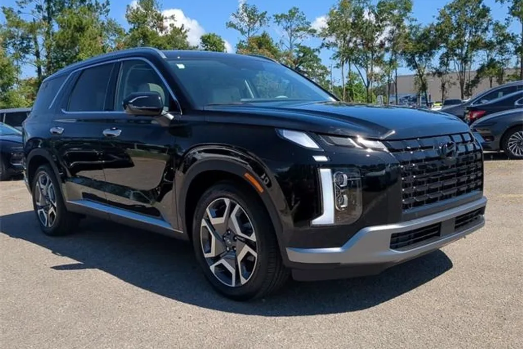 2024 Hyundai Palisade Limited photo 1