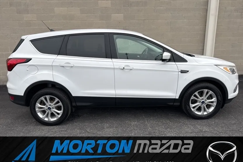 2019 Ford Escape SE photo 1
