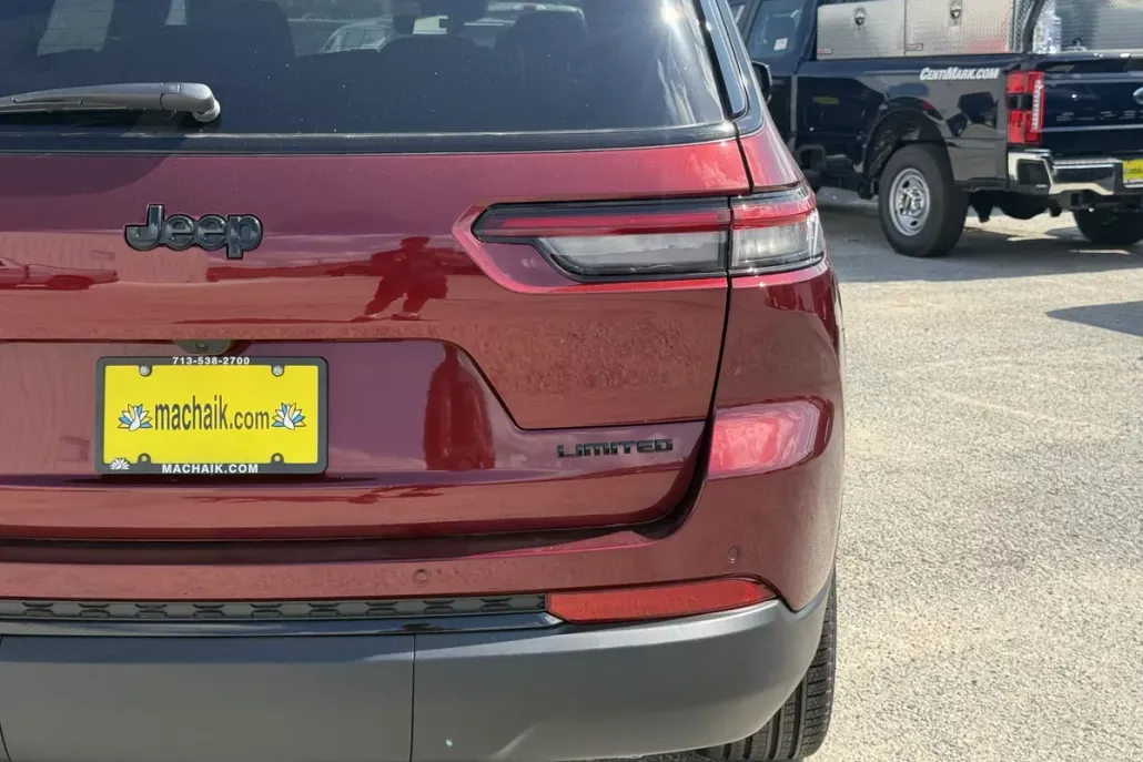 2025 Jeep Grand Cherokee Limited photo 1