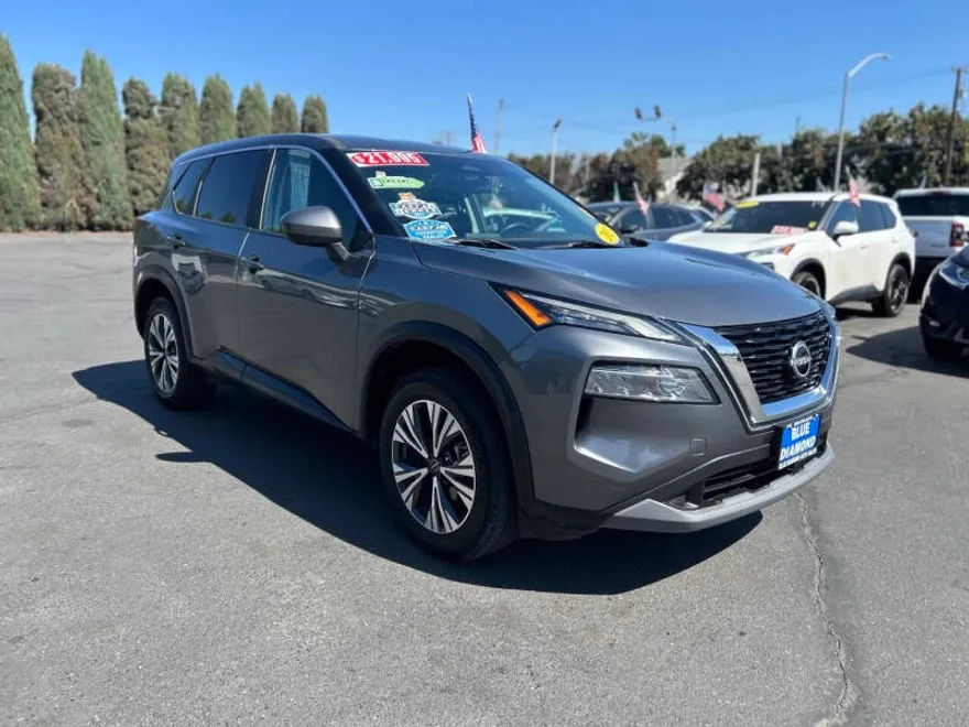 2023 Nissan Rogue SV photo 1