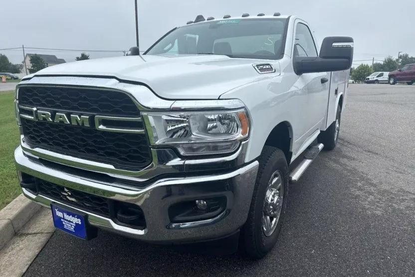 2023 Ram 2500 Tradesman photo 1
