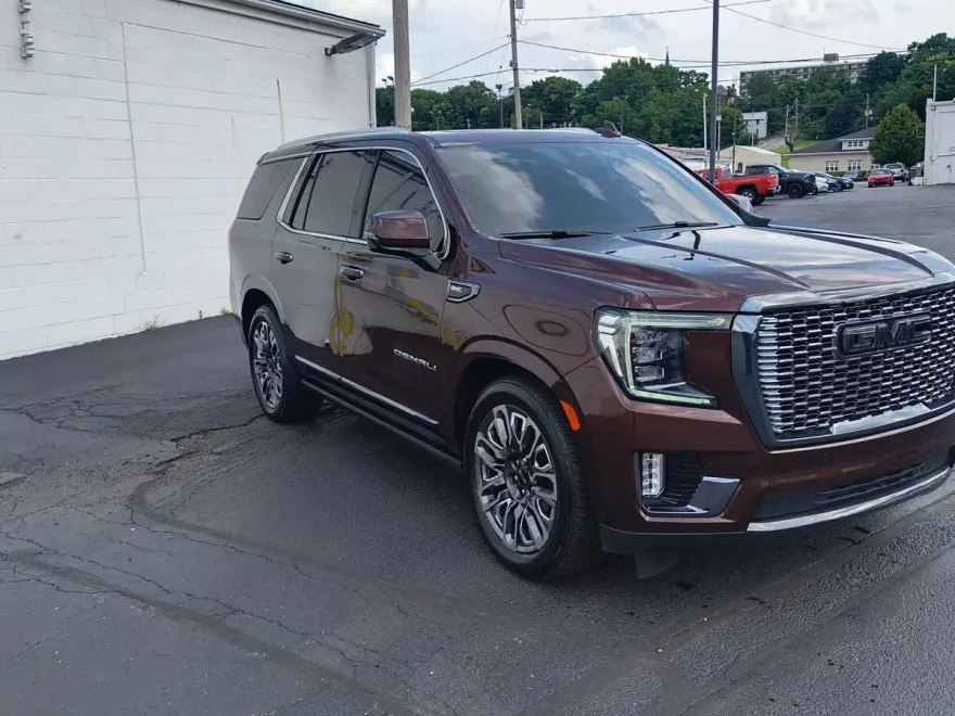 2023 Gmc Yukon Denali Ultimate photo 1