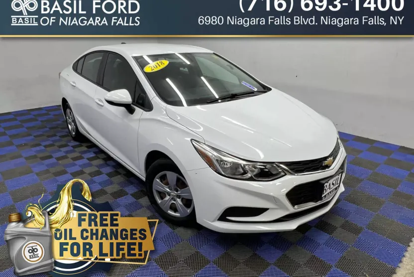 2018 Chevrolet Cruze LS photo 1