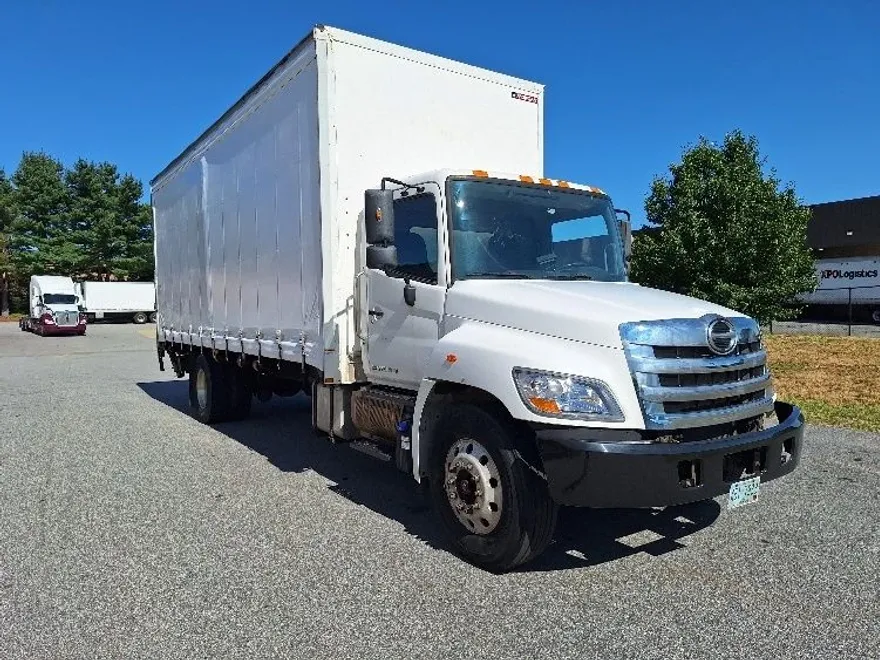 2019 Hino Conventional Type Truck photo 1