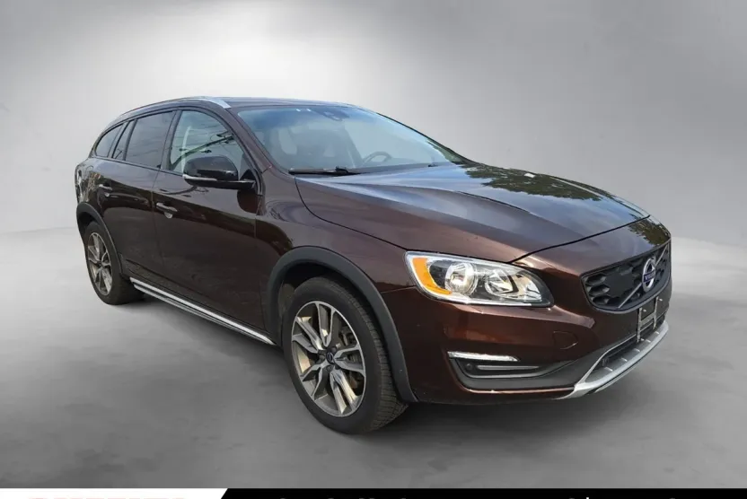 2018 Volvo V60 Cross Country T5 AWD photo 1