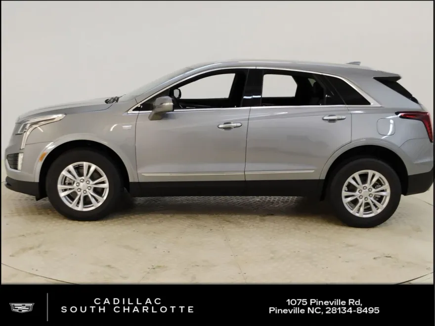 2025 Cadillac XT5 Luxury photo 1