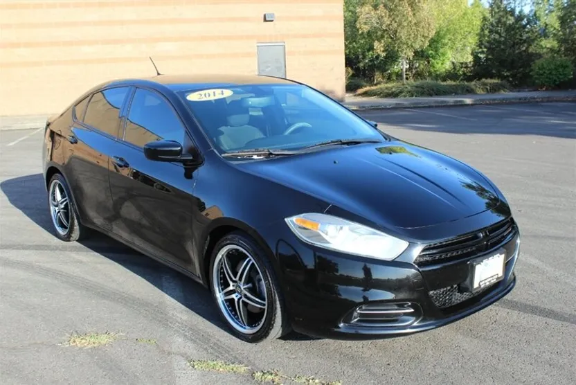 2014 Dodge Dart SE photo 1