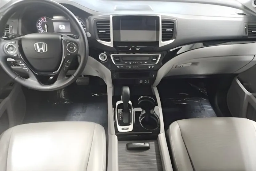 2019 Honda Ridgeline RTL-E photo 1