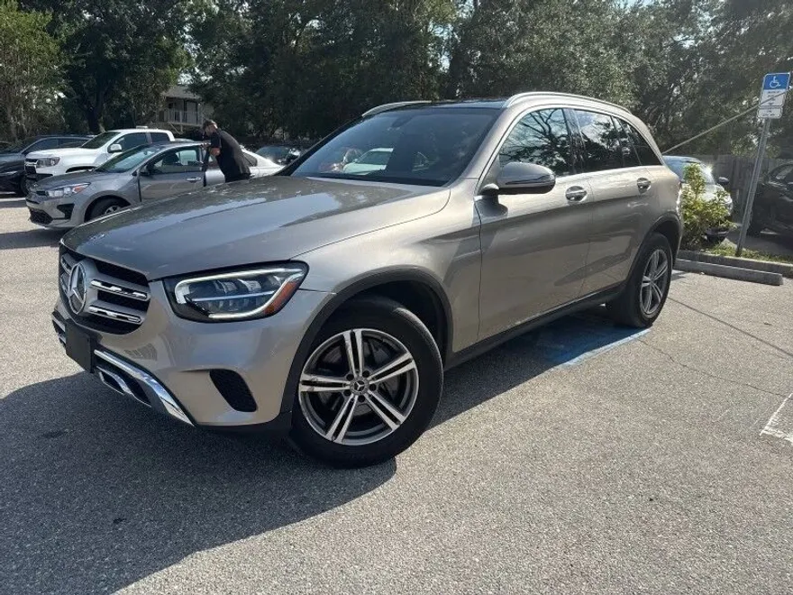 2020 Mercedes Benz GLC 300 photo 1