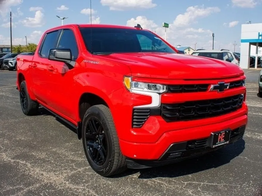 2022 Chevrolet Silverado 1500 RST photo 1