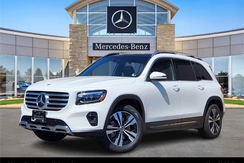 2026 Mercedes Benz GLB 250 4MATIC photo 1