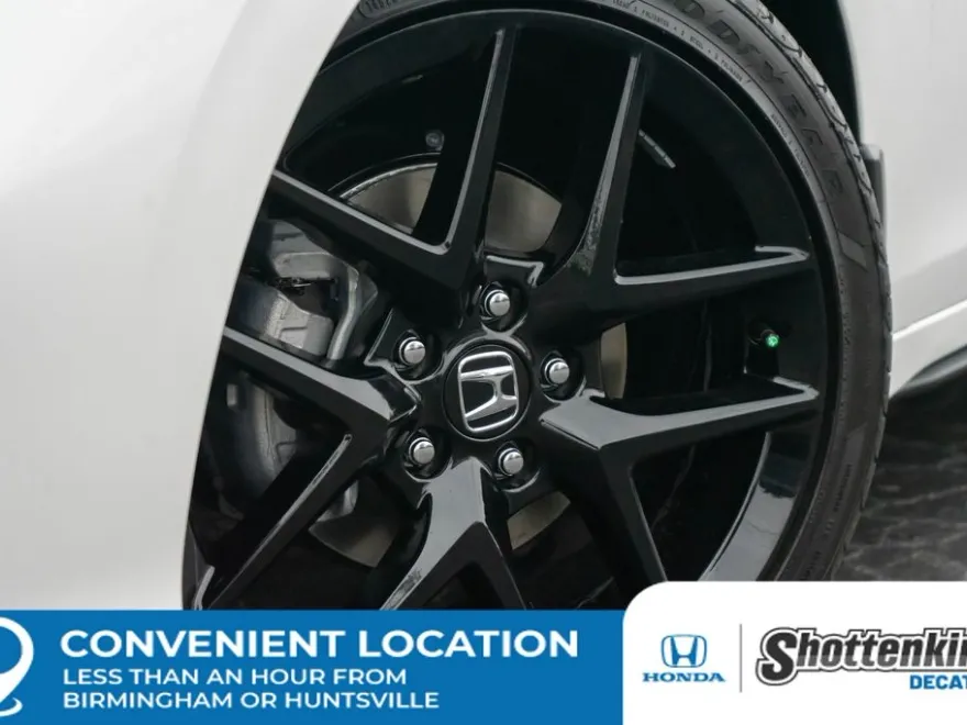 2025 Honda Civic Sport photo 1