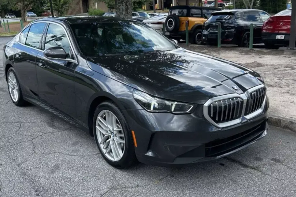 2025 Bmw 530i photo 1