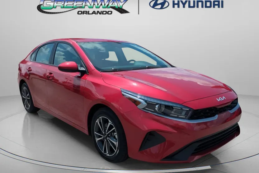 2024 Kia Forte LXS photo 1