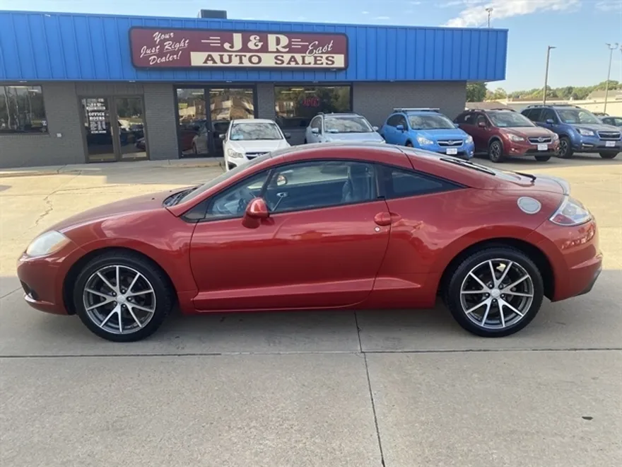 2011 Mitsubishi Eclipse GS photo 1