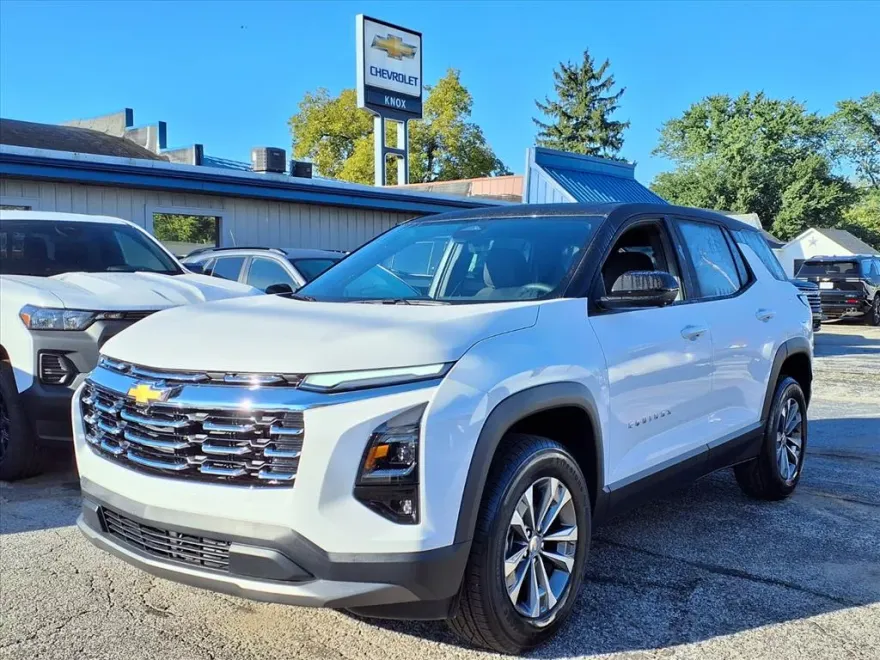 2026 Chevrolet Equinox LT photo 1