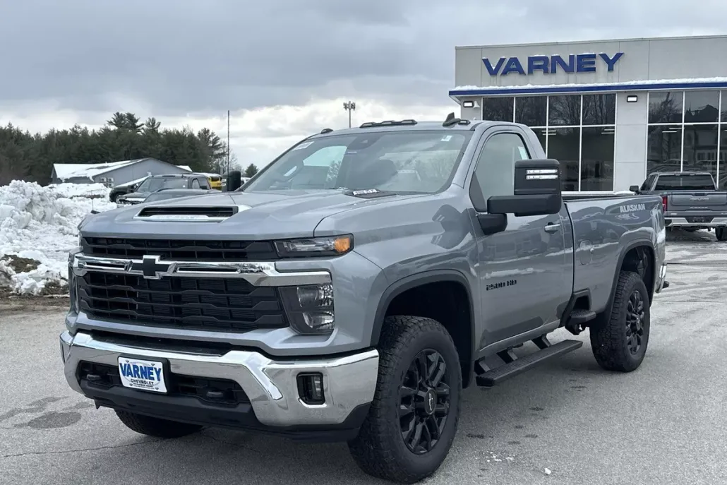 2025 Chevrolet Silverado 2500HD LT photo 1