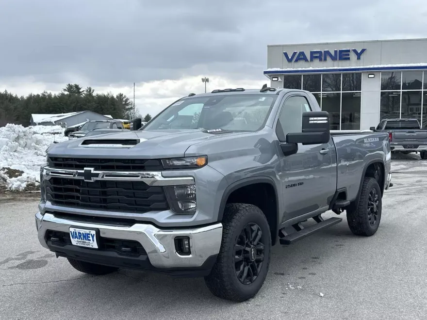 2025 Chevrolet Silverado 2500HD LT photo 1