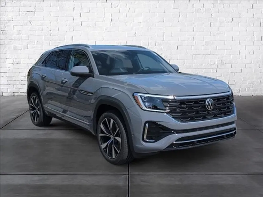 2026 Volkswagen Atlas Cross Sport SEL Premium R-Line photo 1