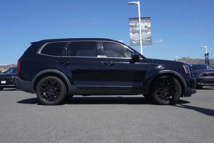 2021 Kia Telluride EX Nightfall Edition photo 1
