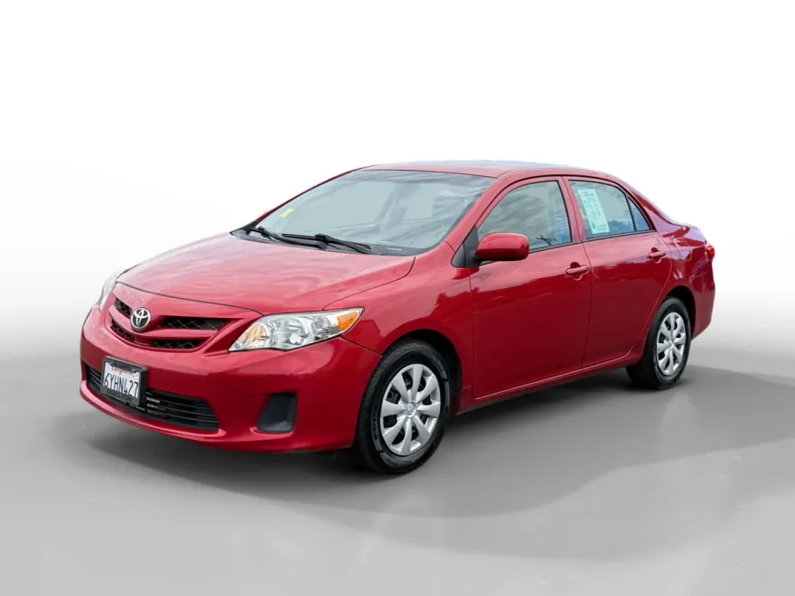 2013 Toyota Corolla L photo 1