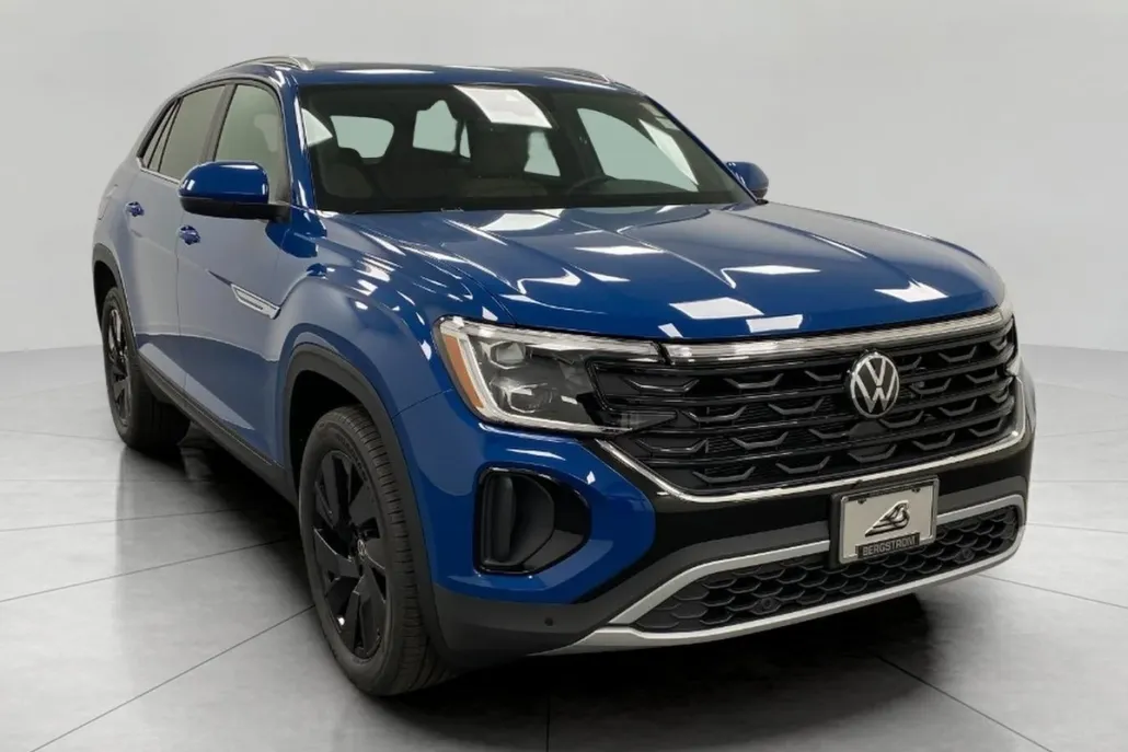 2025 Volkswagen Atlas Cross Sport SE Technology photo 1