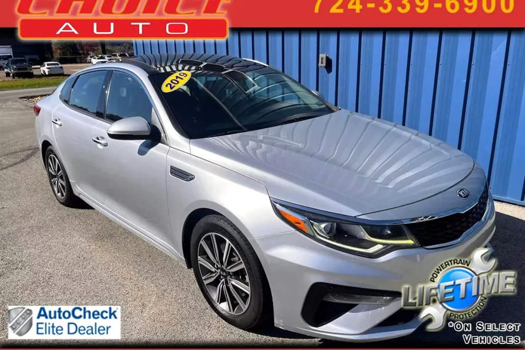 2019 Kia Optima EX photo 1