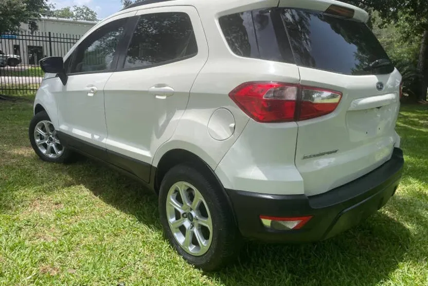 2018 Ford EcoSport SE photo 1