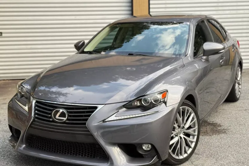 2015 Lexus IS 250 photo 1
