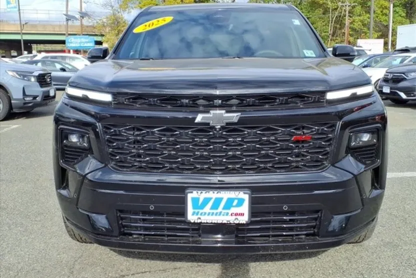 2025 Chevrolet Traverse RS photo 1