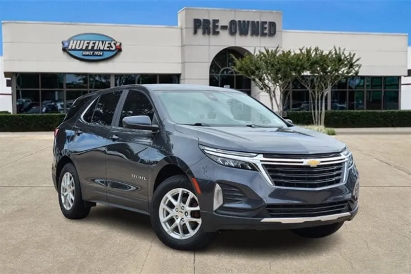 2023 Chevrolet Equinox LT photo 1
