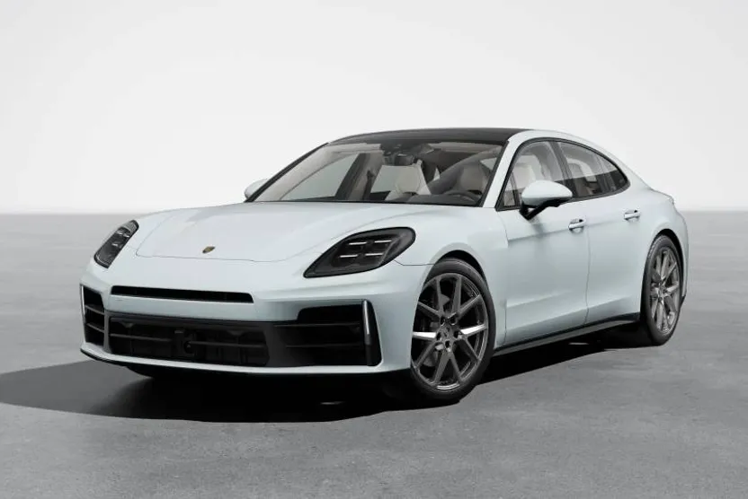 2026 Porsche Panamera 4 photo 1