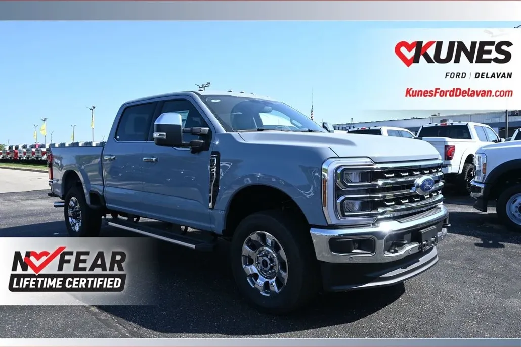 2026 Ford F-250 Lariat photo 1