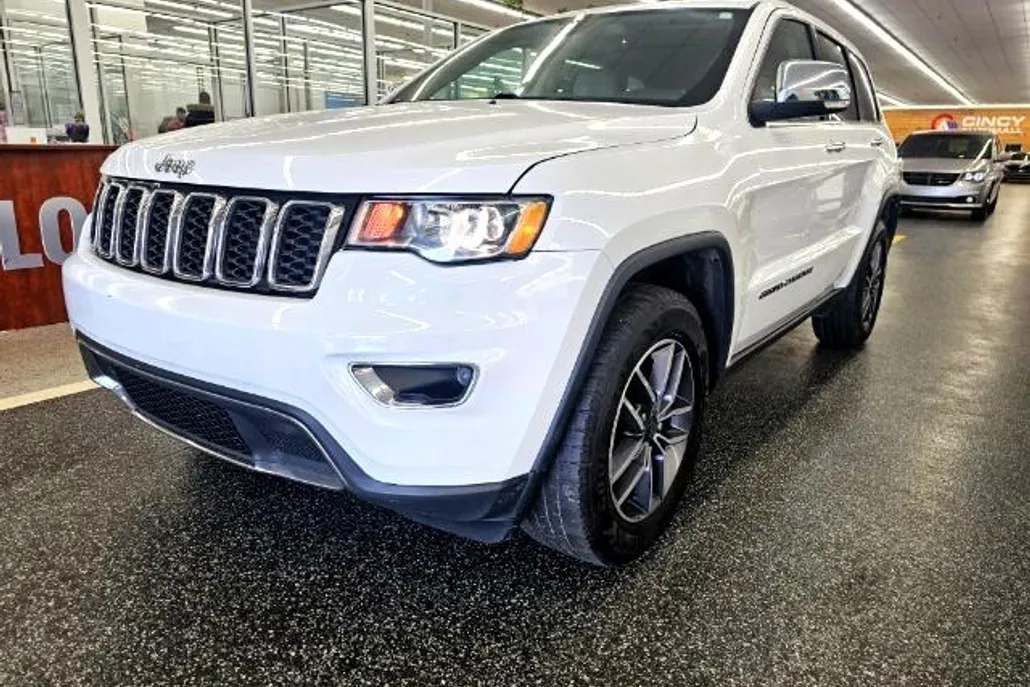 2019 Jeep Grand Cherokee Limited photo 1