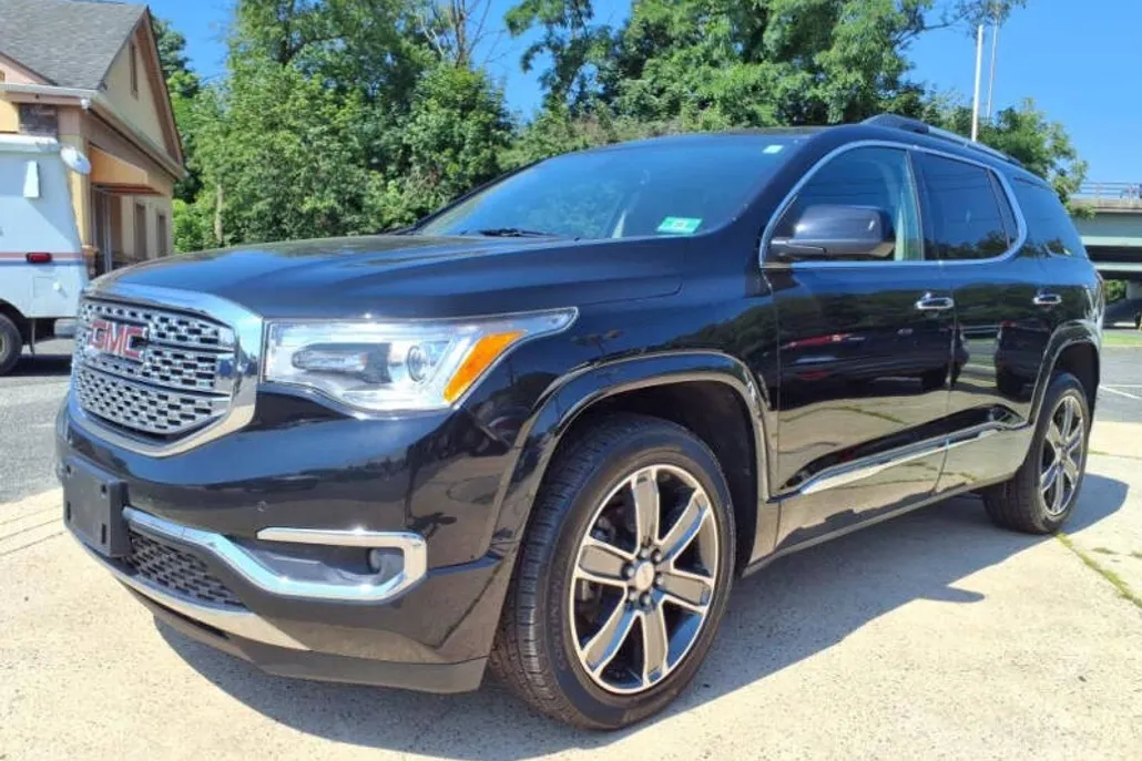 2018 Gmc Acadia Denali photo 1