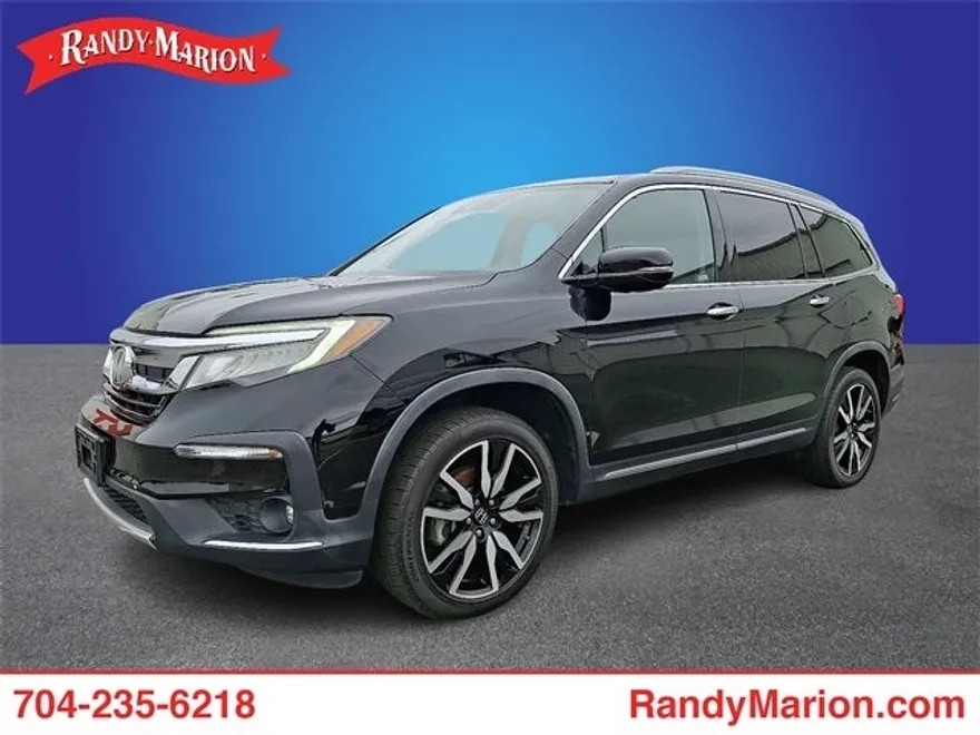 2020 Honda Pilot Touring photo 1