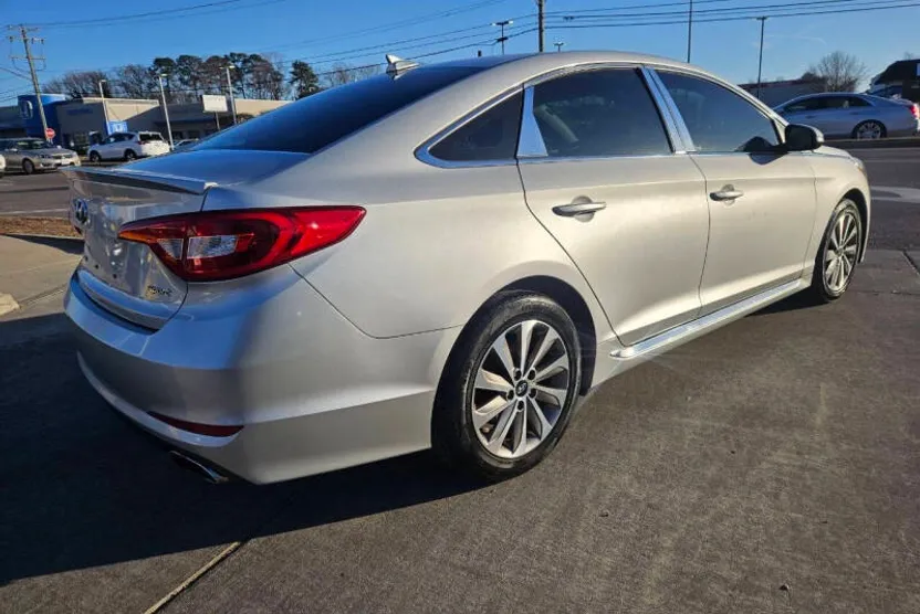 2015 Hyundai Sonata Sport photo 1