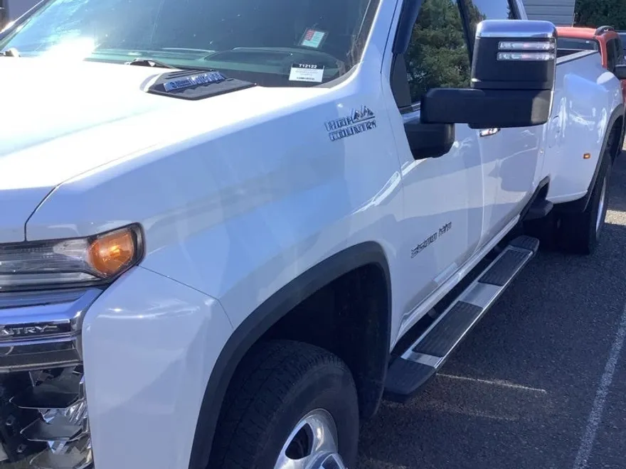2020 Chevrolet Silverado 3500HD High Country photo 1