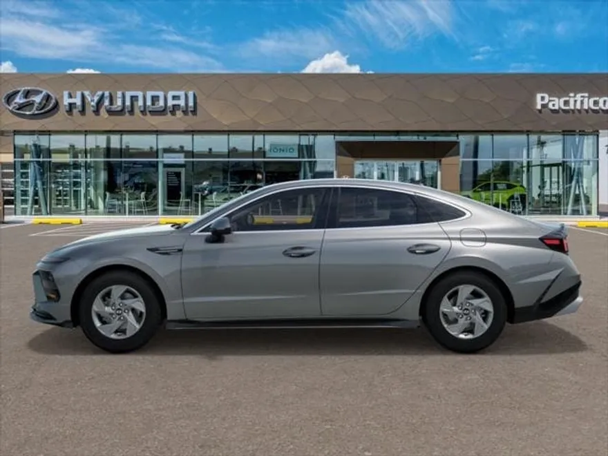 2025 Hyundai Sonata SE photo 1