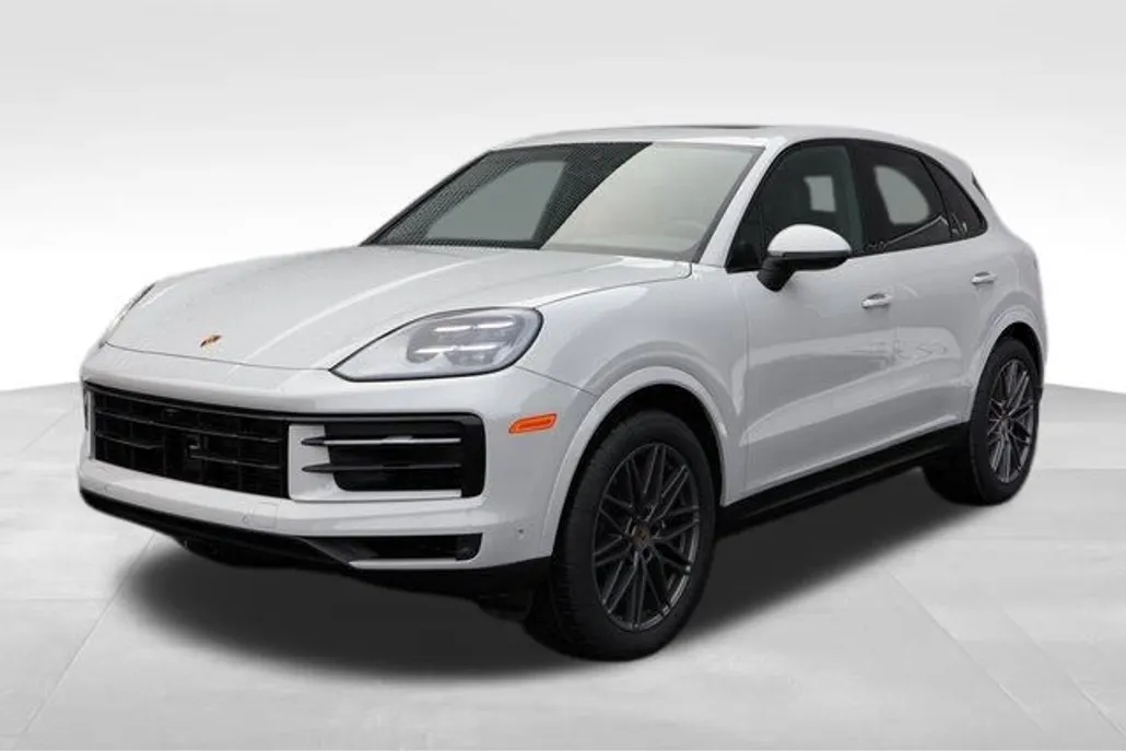 2025 Porsche Cayenne photo 1