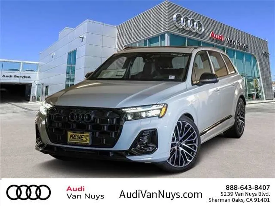 2025 Audi SQ7 Prestige photo 1
